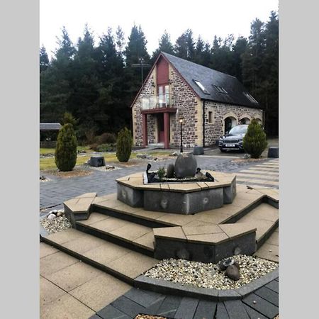 Struan Coach House In Gated Residence Stirling Zewnętrze zdjęcie
